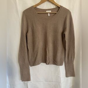 Leith Crewneck Sweater in beige